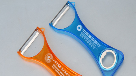 多功能削皮器、開瓶器